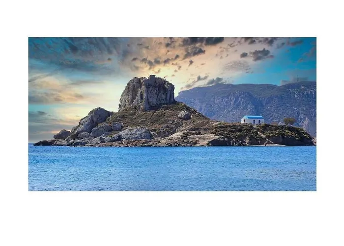 The Loft Beyond The Sea, 3 Storey Residence, 67 Mandilara 度假居 *
