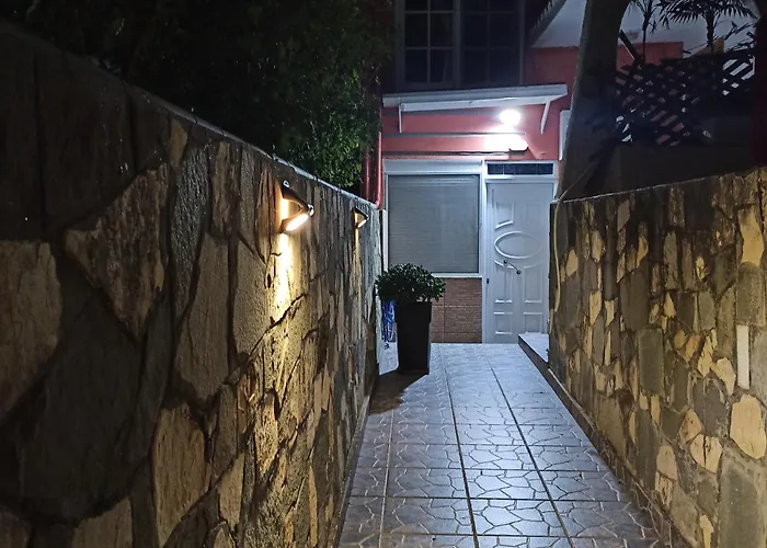 The Loft Beyond The Sea, 3 Storey Residence, 67 Mandilara 度假居 *
