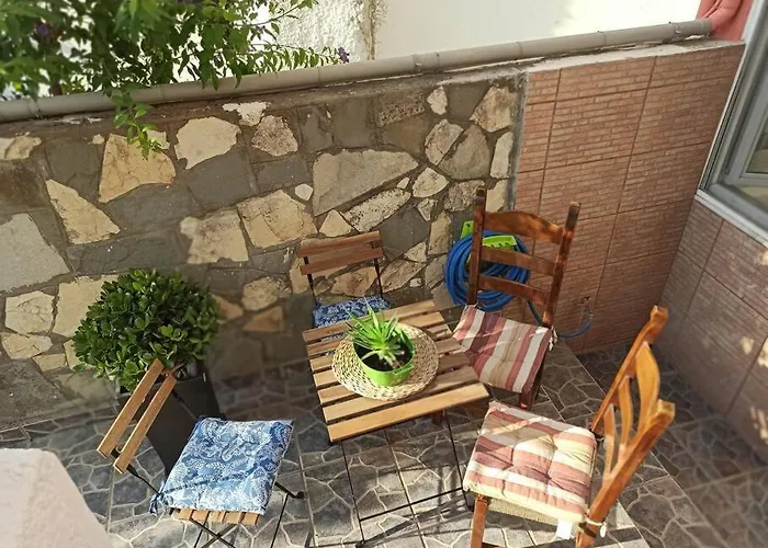 The Loft Beyond The Sea, 3 Storey Residence, 67 Mandilara *