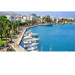 בית נופש The Loft Beyond The Sea, 3 Storey Residence, 67 Mandilara