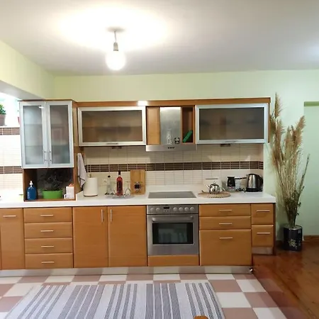 Semesterbostad The Loft Beyond The Sea, 3 Storey Residence, 67 Mandilara *