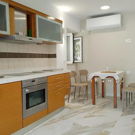 The Loft Beyond The Sea, 3 Storey Residence, 67 Mandilara * Kos Town